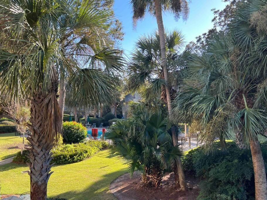 Spacious, Cozy Villa W/Parking In Coligny Villas 希爾頓黑德島 外观 照片