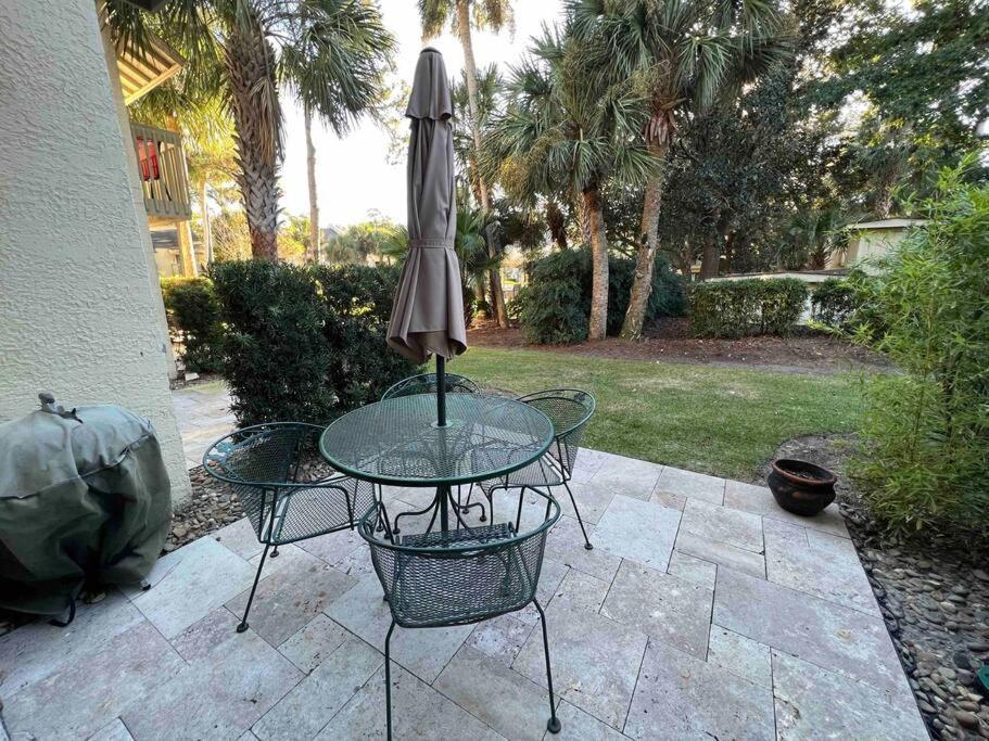 Spacious, Cozy Villa W/Parking In Coligny Villas 希爾頓黑德島 外观 照片