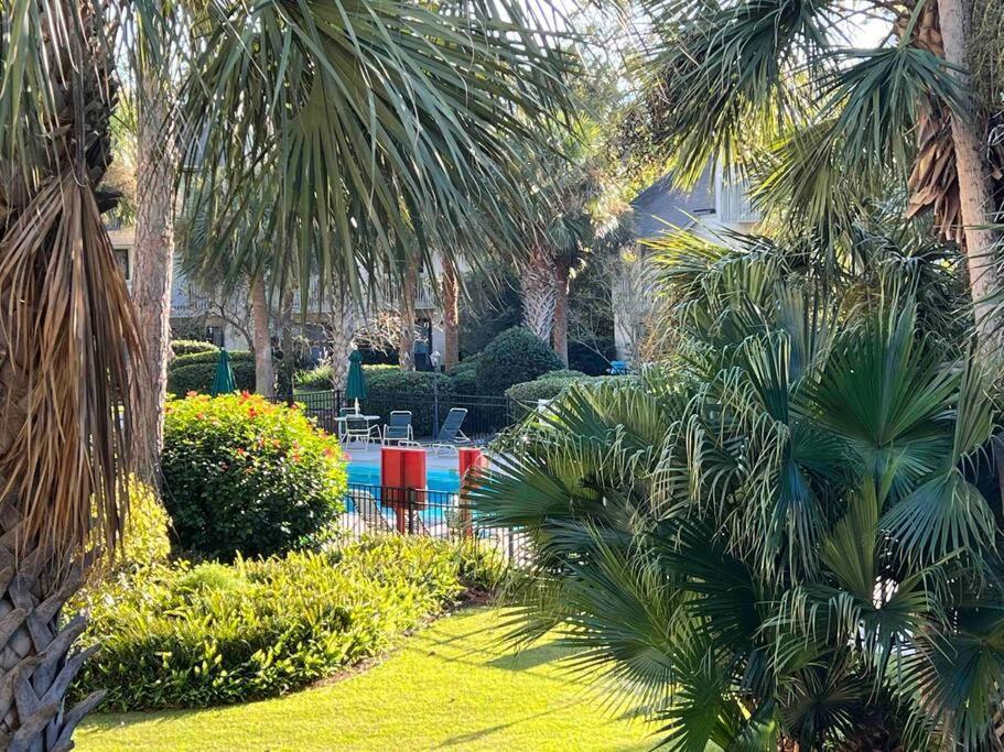 Spacious, Cozy Villa W/Parking In Coligny Villas 希爾頓黑德島 外观 照片