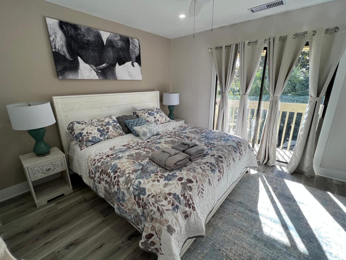 Spacious, Cozy Villa W/Parking In Coligny Villas 希爾頓黑德島 外观 照片