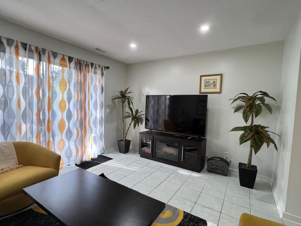 Spacious, Cozy Villa W/Parking In Coligny Villas 希爾頓黑德島 外观 照片